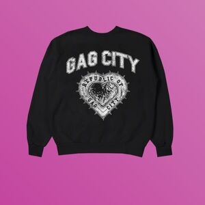 Nicki Minaj Pink Friday 2 Concert Tour Merchandise Graphic Crewneck Size Large